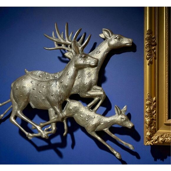 RARE Vintage 18”L x 14" Brass Reindeer Running 3D Wall hanging Art Sculpture - Picture 2 of 6
